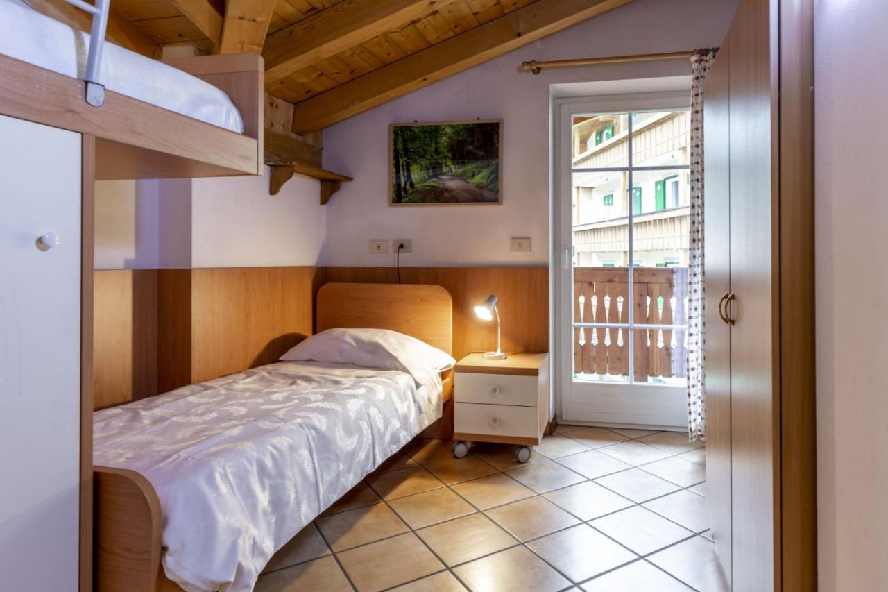 Casa Riz Lägenhet Campitello di Fassa Exteriör bild